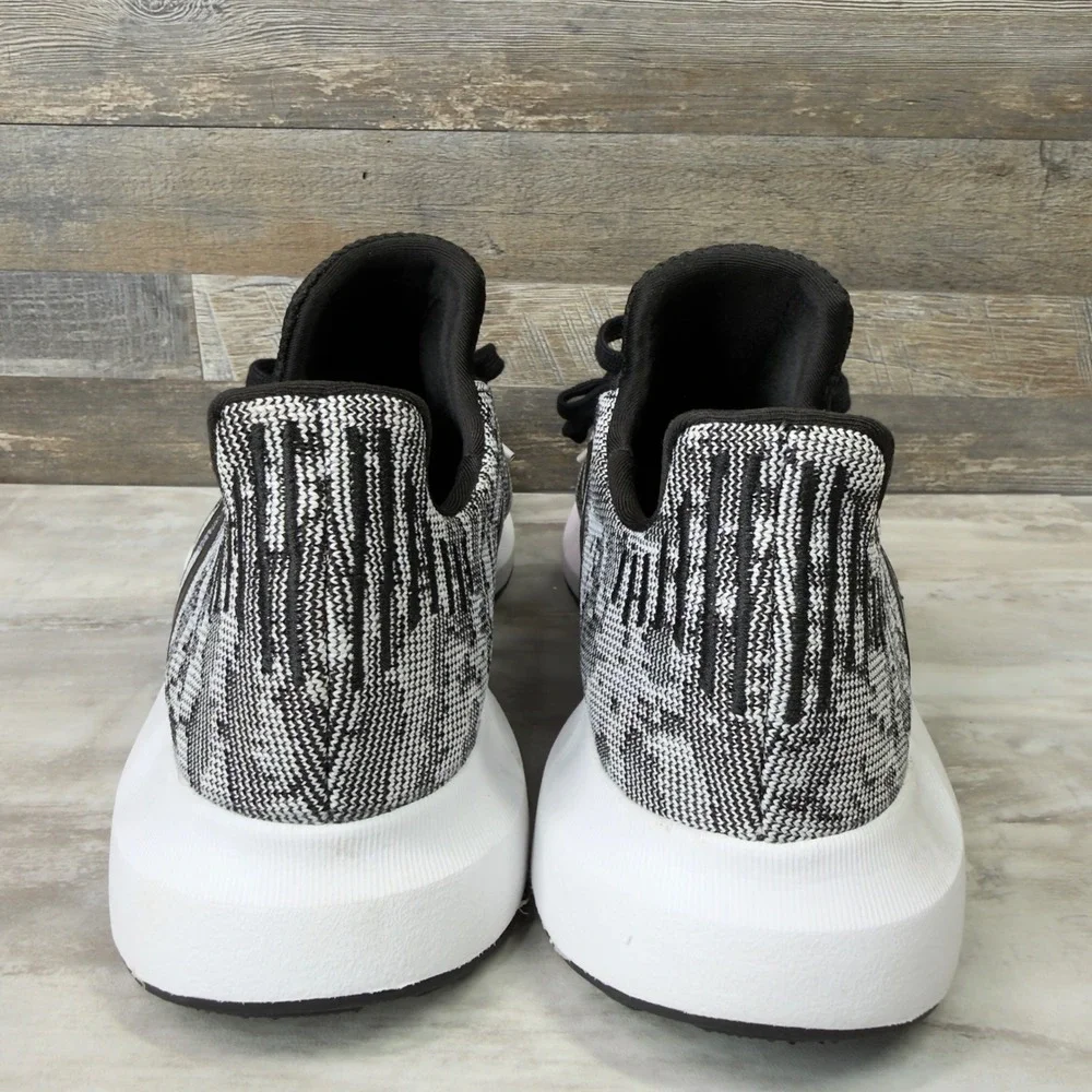Adidas Swift Run Mens Size 8.5 Running Shoes Knit Athletic Sneakers Black White